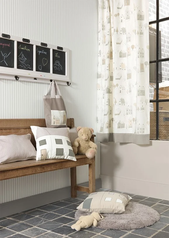 Photo of the fabric Rose Nino Rayure Wallpaper Roni 2988 90 14 in situ by Casadeco. Use for Wall Covering. Style of Stripe