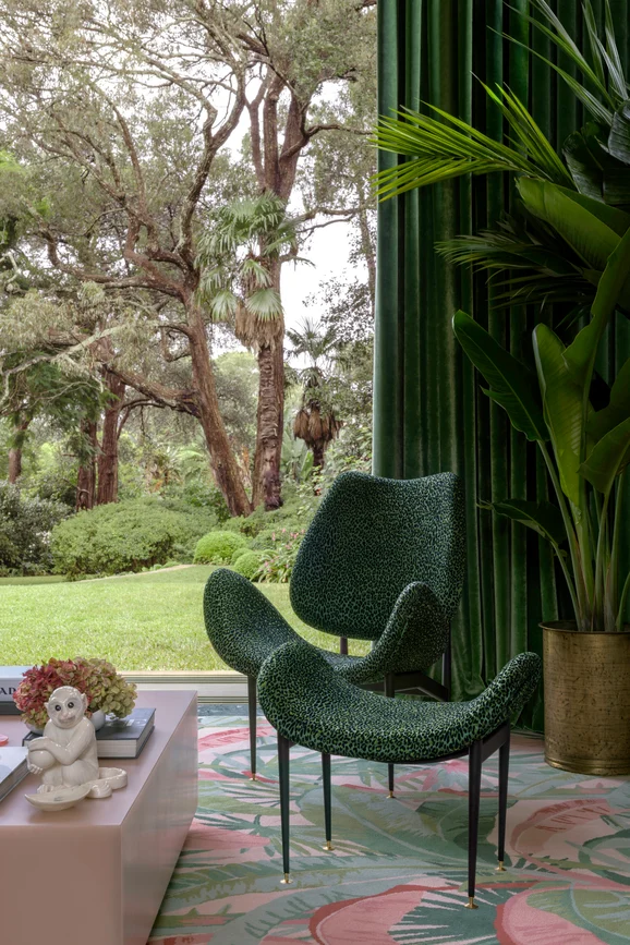 Photo of the fabric Leopardo Snow in situ by Catherine Martin by Mokum. Use for Upholstery, Accessory. Style of Abstract, Jacquard