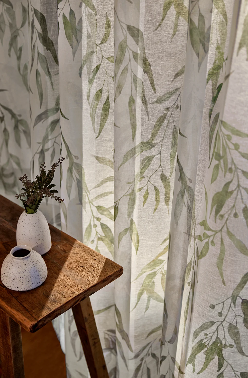 Eucalypt colour Natural by James Dunlop