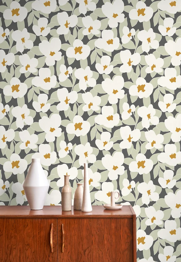 Photo of the fabric Flower Power Wallpaper 8839 8839 95 15 in situ by Casadeco. Use for Wall Covering. Style of Floral And Botannical