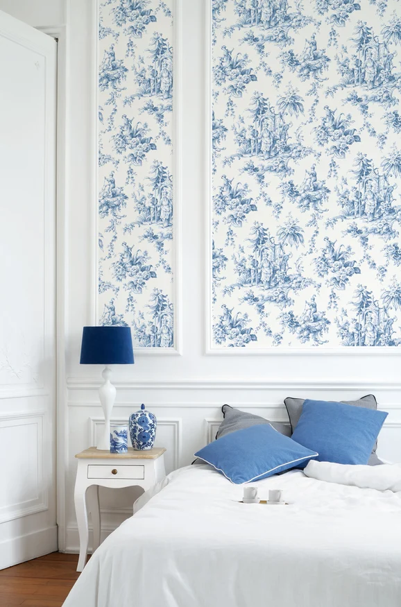 Photo of the fabric Palais De Chine Wallpaper 8793 8793 75 11 in situ by Casadeco. Use for Wall Covering