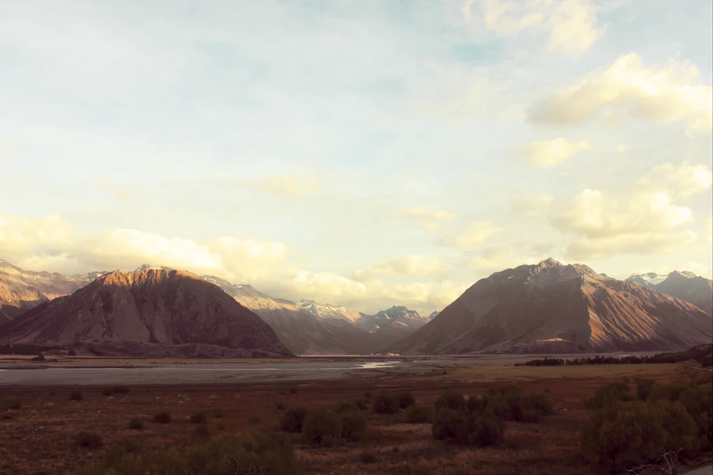 Glen Mary Range
"9500ft above sea level - our team used to be on the top of it at daylight," Ben Moir
