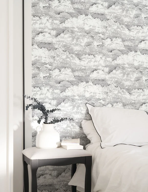 Photo of the fabric Songe Wallpaper 8727 8727 11 60 in situ by Casadeco. Use for Wall Covering