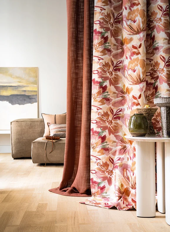 Photo of the fabric Pretoria 4744 4744 0144 in situ by Casamance. Use for Curtains, Accessory. Style of Embroidery, Floral And Botannical