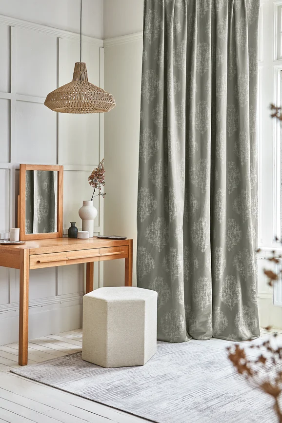 Photo of the fabric Culi V3408 03 in situ by Villa Nova. Use for Curtains, Accessory. Style of Print, Traditional