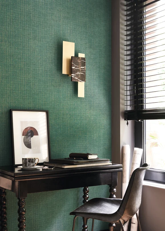 Photo of the fabric Five O'Clock Uni Wallpaper 8584 8584 73 94 in situ by Casadeco. Use for Wall Covering. Style of Plain