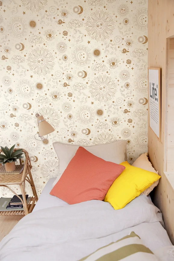Photo of the fabric Live Your Dreams W/Paper 10324 40 40 in situ by James Dunlop. Use for Wall Covering