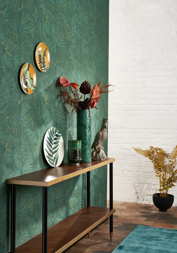 Photo of the fabric Granada Wallpaper 8643 8643 93 63 in situ by Casadeco. Use for Wall Covering. Style of Floral And Botannical