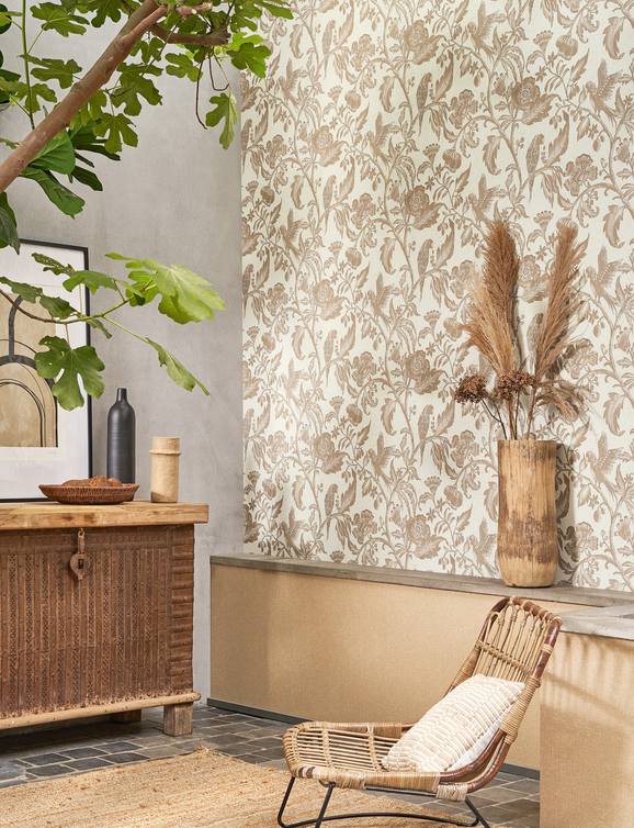 Photo of the fabric Etourneau Wallpaper 8816 8816 75 93 in situ by Casadeco. Use for Wall Covering. Style of Floral And Botannical