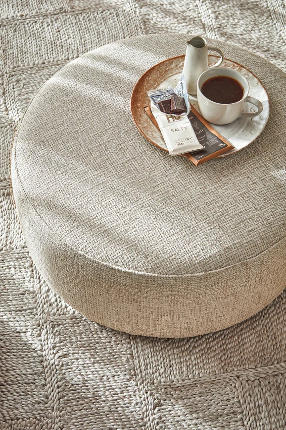 Photo of the fabric Nano V3573 06 in situ by Villa Nova. Use for Upholstery, Accessory. Style of Chenille, Plain
