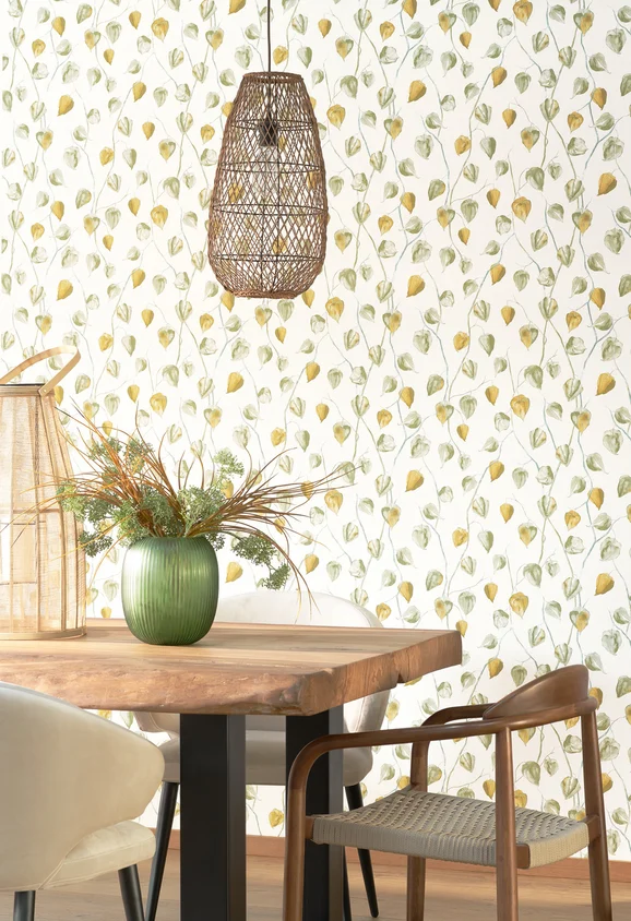 Photo of the fabric Lanternes Wallpaper 8621 8621 65 32 in situ by Casadeco. Use for Wall Covering. Style of Floral And Botannical