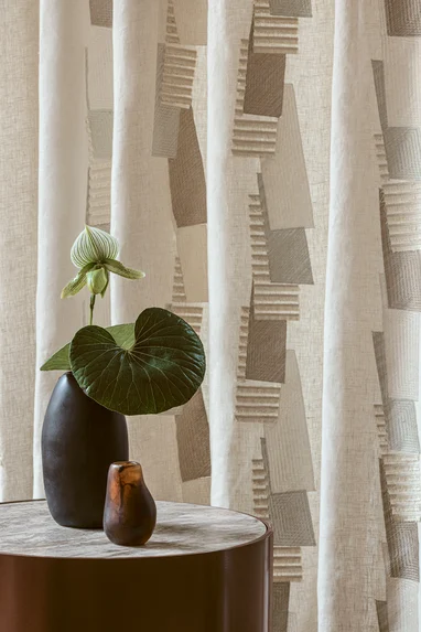 Embroidery | Assemblage colour Pumice by Mokum