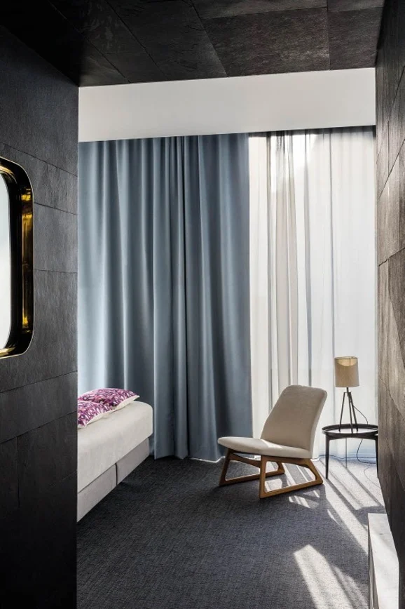 Photo of the fabric Ni Reversible Fossil in situ by FR-One. Use for Curtains, Accessory. Style of Dim Out, Plain
