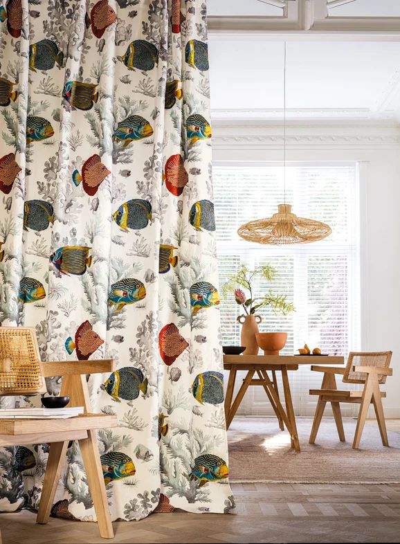 Photo of the fabric Les Empereurs 4712 4712 0247 in situ by Casamance. Use for Curtains, Accessory. Style of Animals And Birds, Embroidery