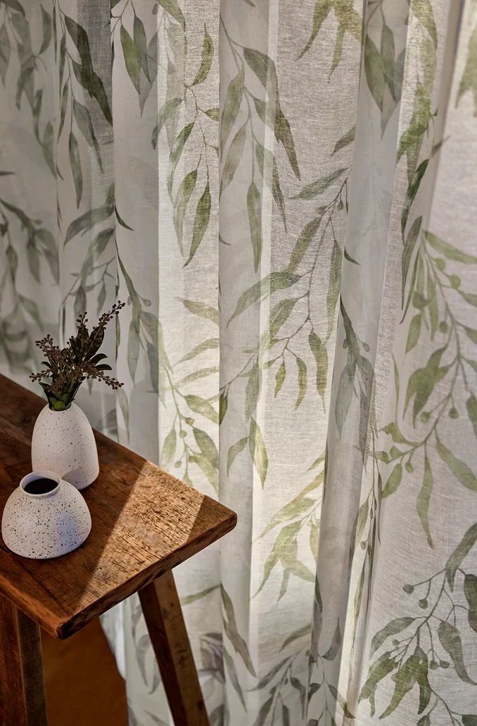 Eucalypt colour Natural by James Dunlop