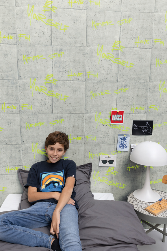 Photo of the fabric Chill Time Wallpaper 10331 90 00 in situ by James Dunlop. Use for Wall Covering