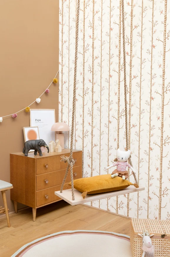 Photo of the fabric Escalader Wallpaper 10356 72 70 in situ by James Dunlop. Use for Wall Covering