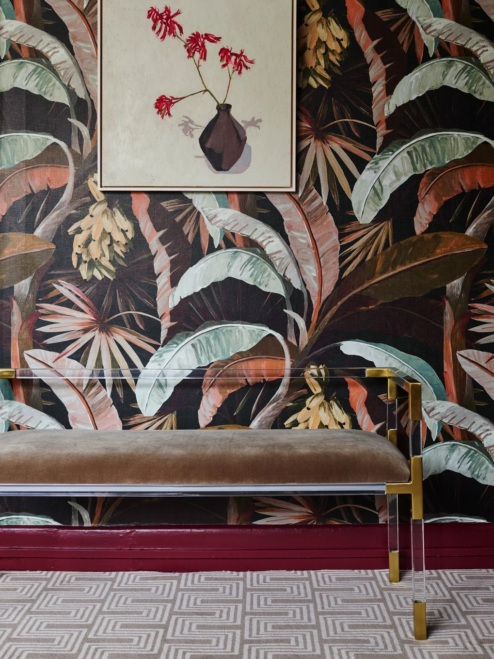Lynne Bradley Interiors Studio | PHOTOGRAPHER: Anson Smart, STYLIST: Lynne Bradley Interiors | La Palma Wallpaper colour Sepia by Mokum
