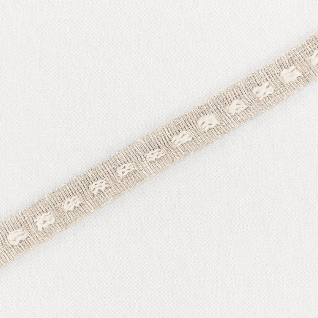 Photo of the fabric Cousu Mt116 01 swatch by Mark Alexander. Use for Trim