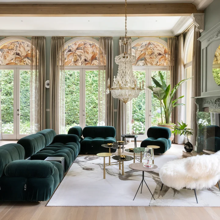 Blinds in Tropicalia colour Gilver by Catherine Martin by Mokum | Photograph by Ema Peter