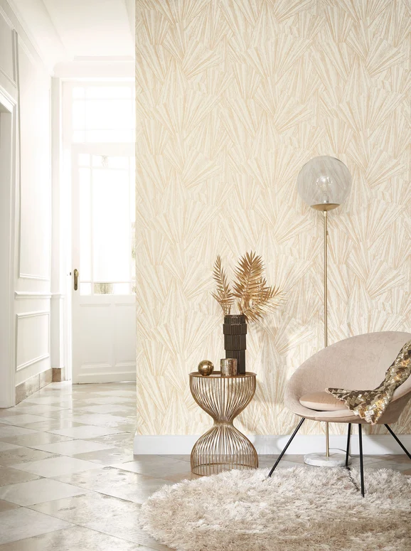 Photo of the fabric Eclat Irise Wallpaper 8586 8586 02 24 in situ by Casadeco. Use for Wall Covering